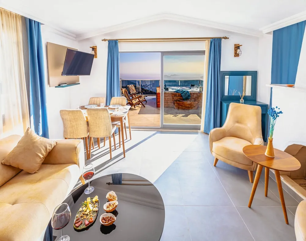 Jakuzili Teras Deluxe Suite 1+0