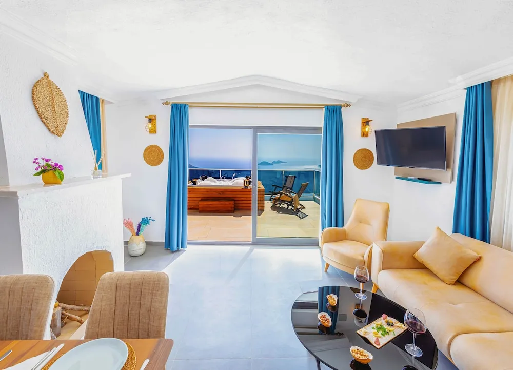 Jakuzili Teras Deluxe Suite 1+1