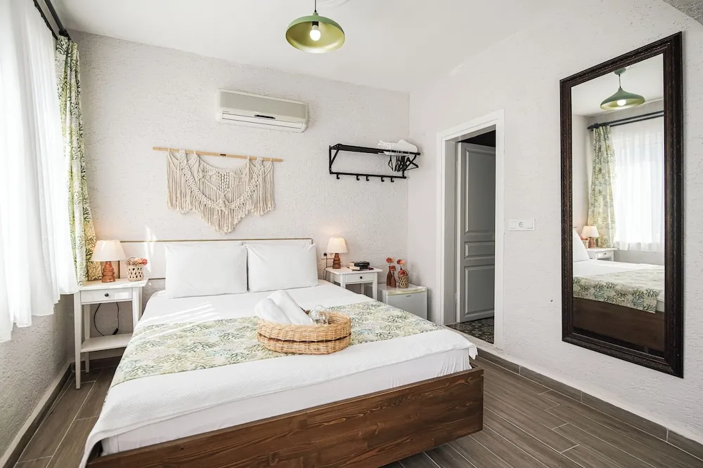 Standard Üç Kişilik Oda