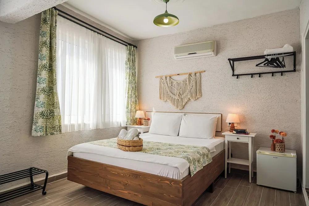 Standard Üç Kişilik Oda