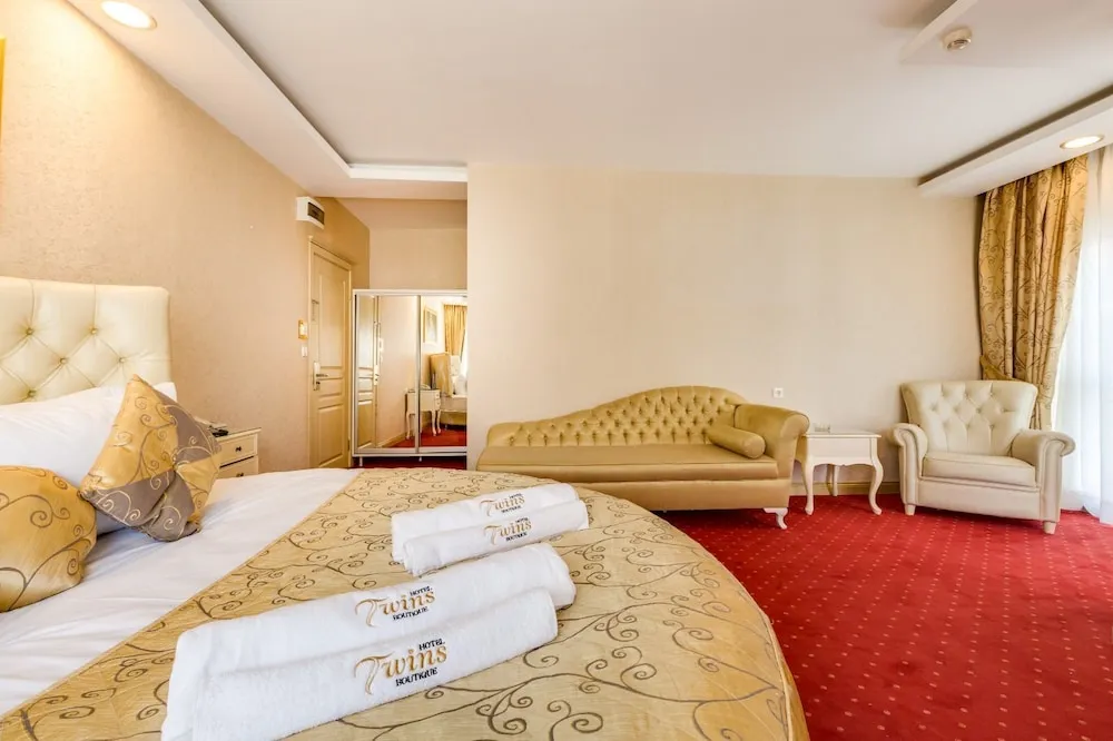 Deluxe Tek Büyük Yataklı Oda
