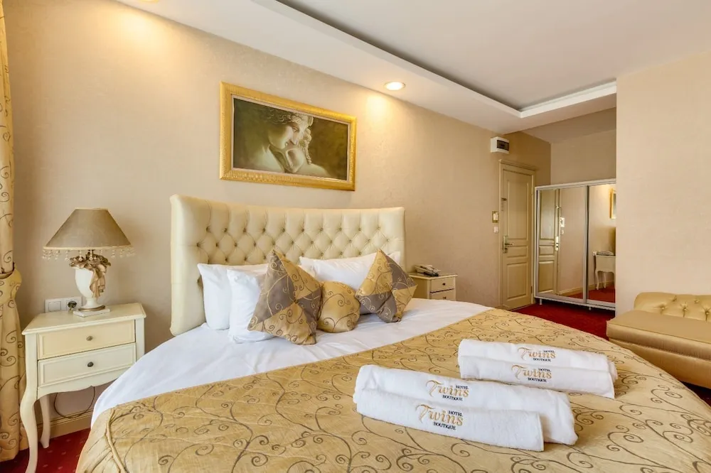 Deluxe Tek Büyük Yataklı Oda