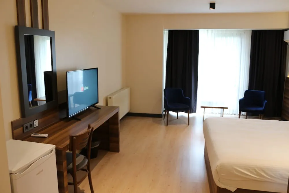 Comfort Tek Büyük Yataklı Oda