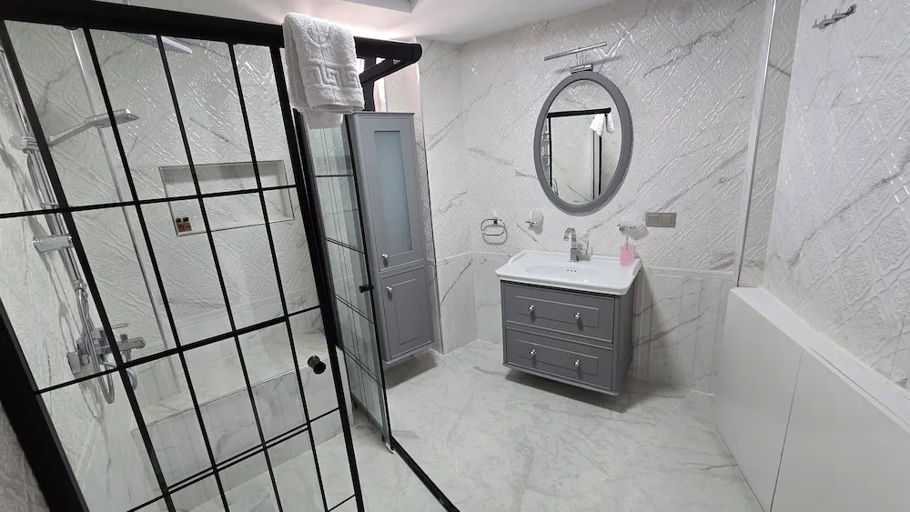 Deluxe Oda, 1 Yatak Odası, Küvet