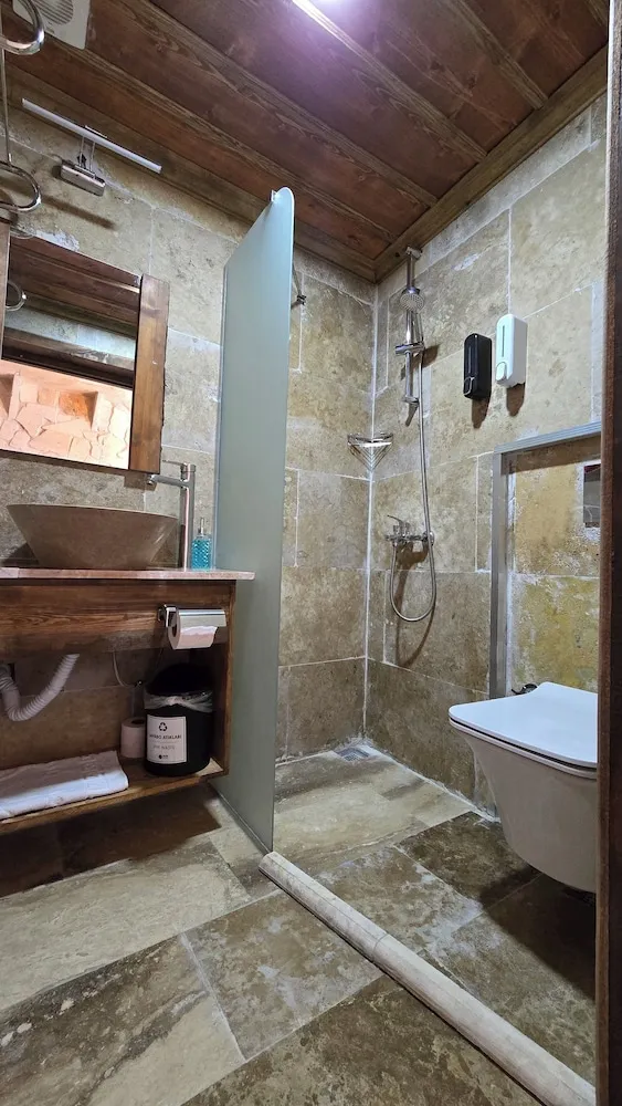 Deluxe Oda, Küvet, Bahçe Manzaralı