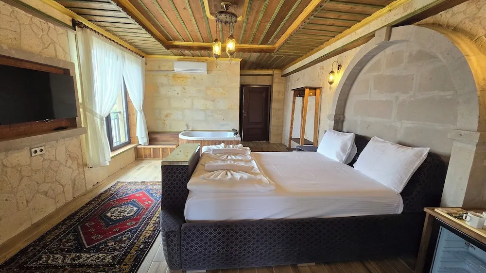 Family Oda, Küvet, Şehir Manzaralı