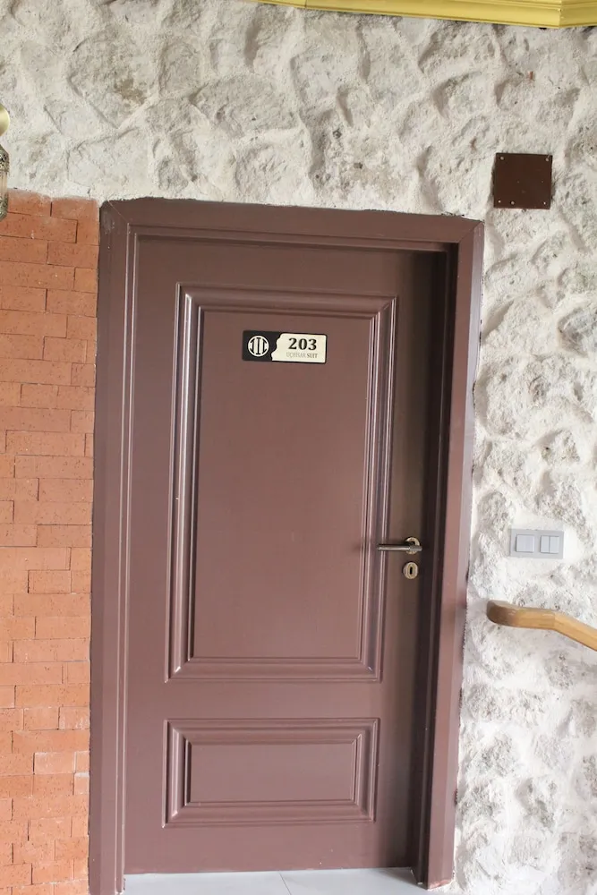 Family Oda, Küvet, Şehir Manzaralı