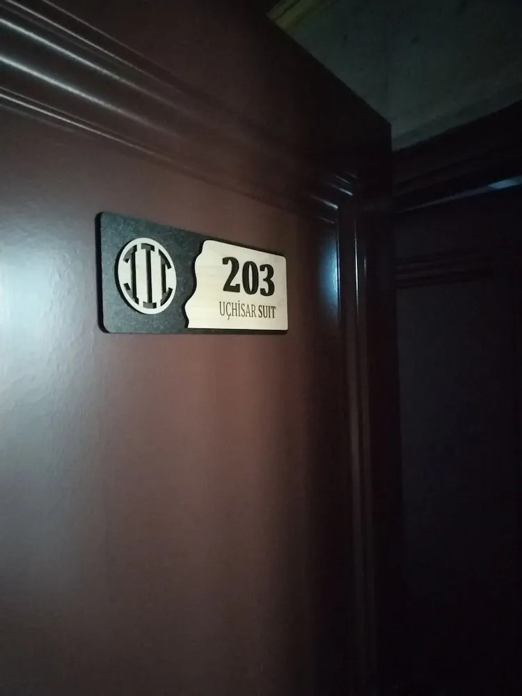 Family Oda, Küvet, Şehir Manzaralı