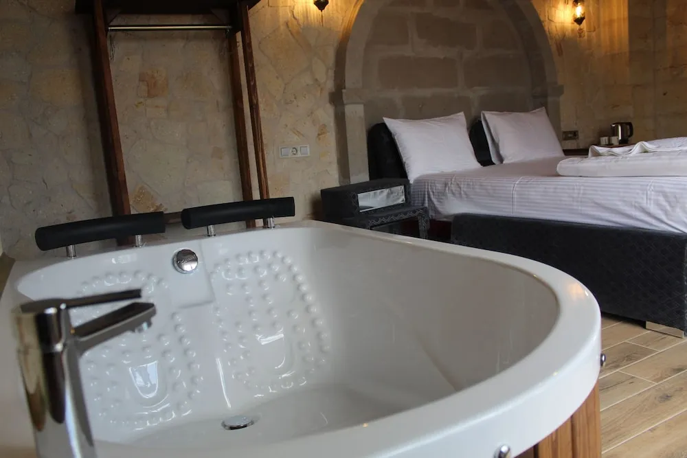 Family Oda, Küvet, Şehir Manzaralı