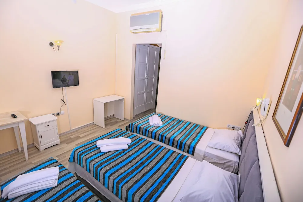 Standard Üç Kişilik Oda, Sigara İçilmez, Şehir Manzaralı