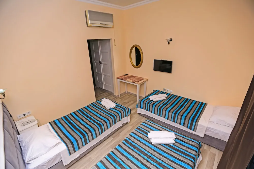 Standard Üç Kişilik Oda, Sigara İçilmez, Şehir Manzaralı