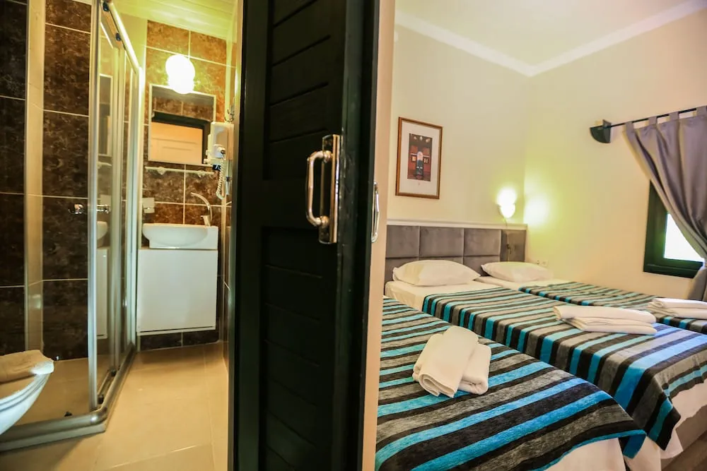 Standard Üç Kişilik Oda, Sigara İçilmez, Şehir Manzaralı