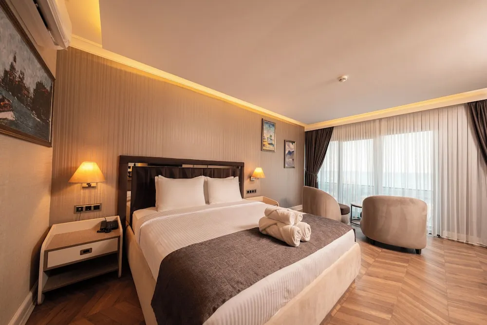 Deluxe Tek Büyük Yataklı Oda
