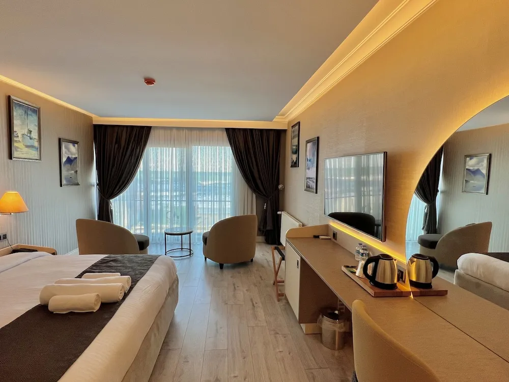 Deluxe Tek Büyük Yataklı Oda