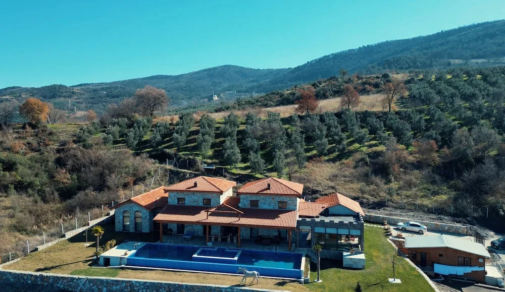 Grand Villa