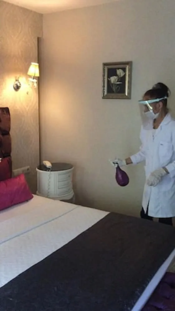 Deluxe Tek Büyük veya İki Ayrı Yataklı Oda, Balkon