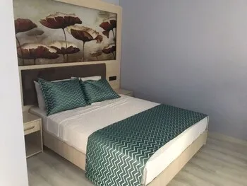 Josef Hotel