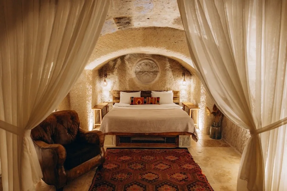 Luxury Oda