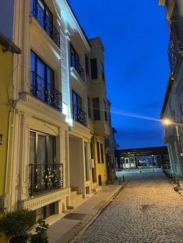 Pege Hotel