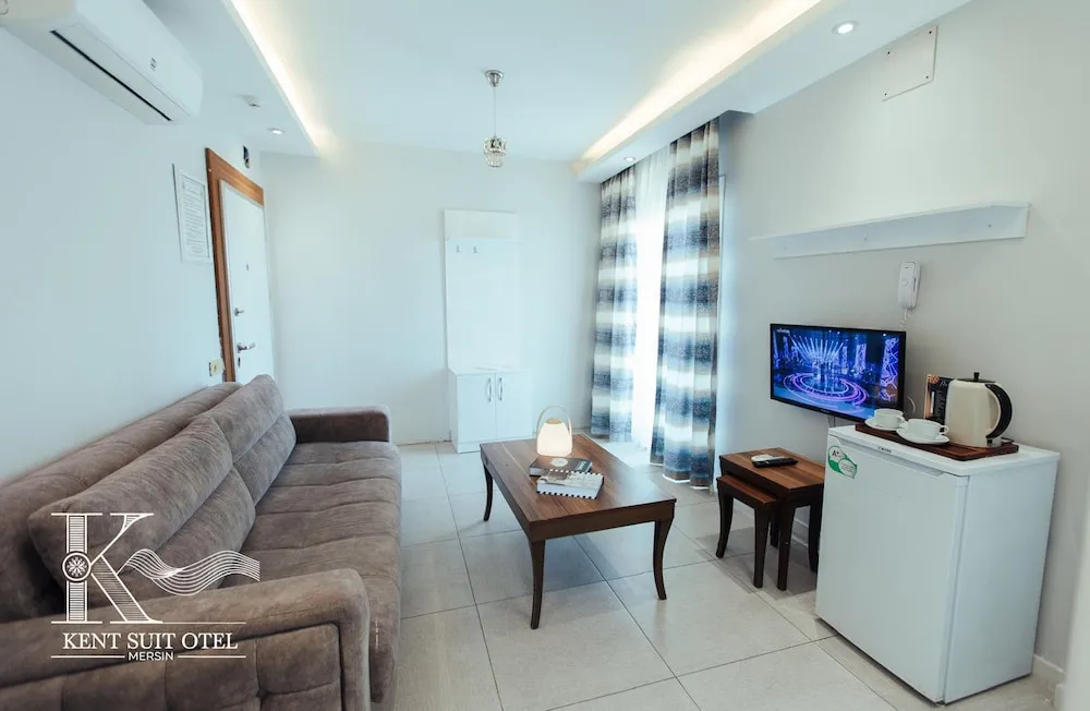 Deluxe Suite Land View with Balcony
