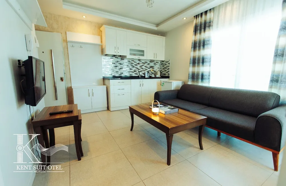 Deluxe Suite Sea View with Balcony