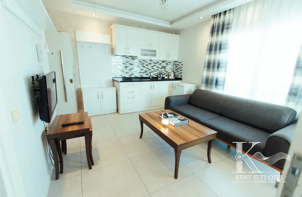 Deluxe Suite Sea View with Balcony