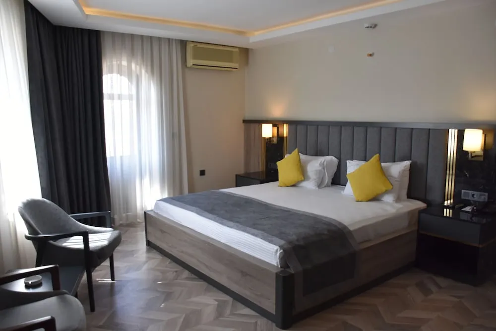 Business Oda, Balkon