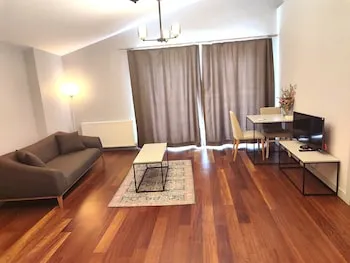 Galata World Hotel