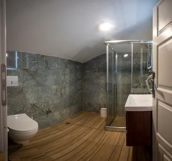 Hazal Otel
