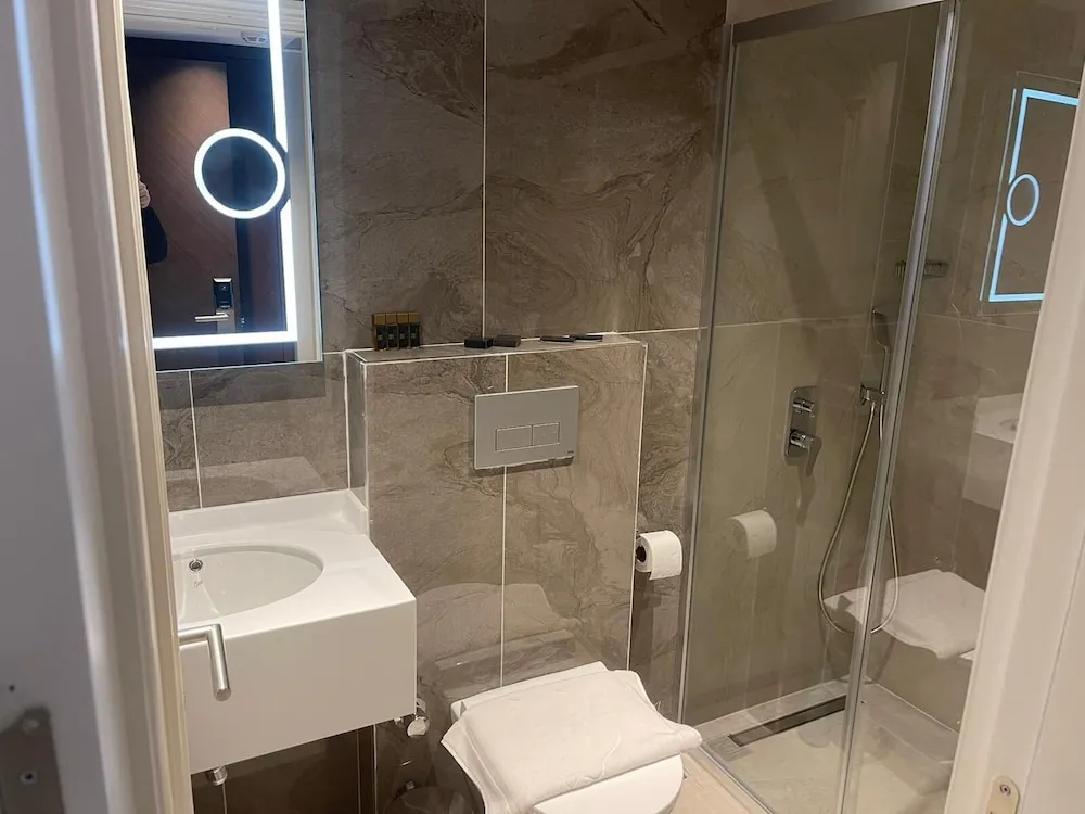 Deluxe İki Ayrı Yataklı Oda