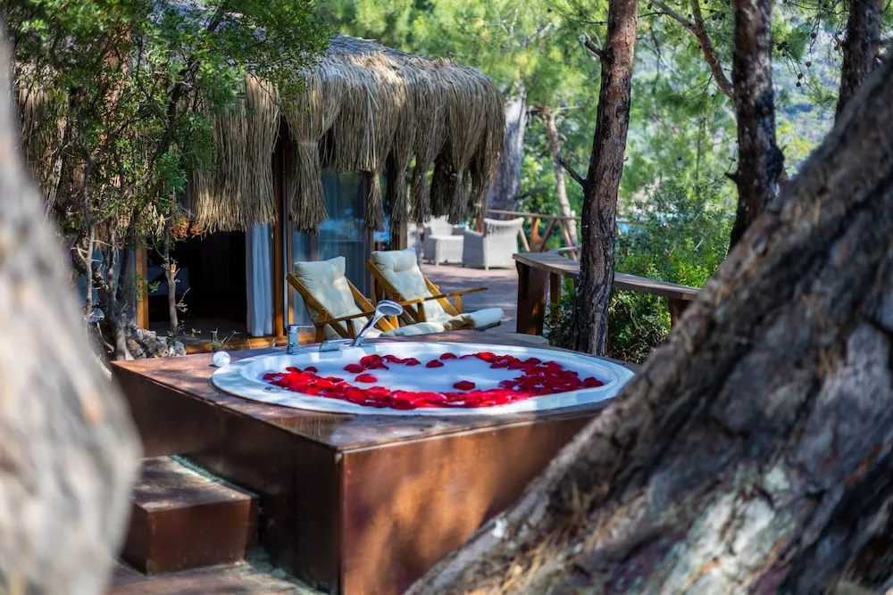 Honeymoon Süit, 1 Çift Kişilik Yatak, Sıcak Su Küveti, Deniz Manzaralı