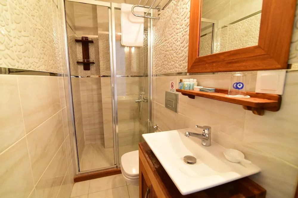 Deluxe Üç Kişilik Oda