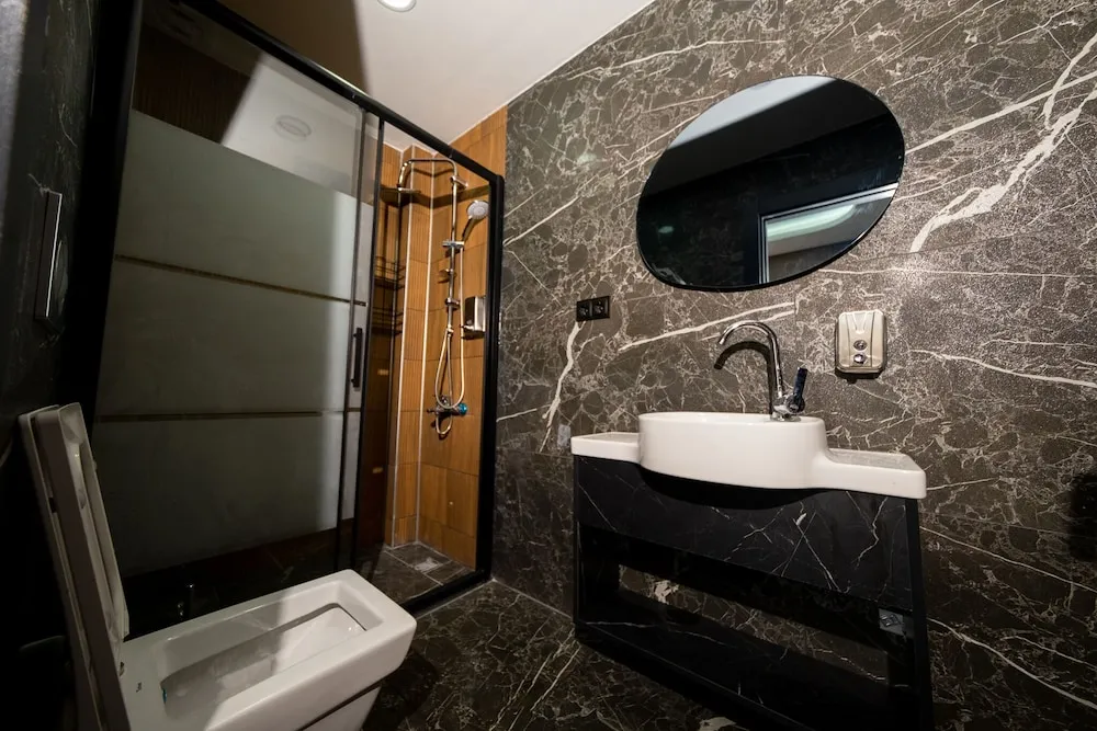 Deluxe Dört Kişilik Oda, Şehir Manzaralı