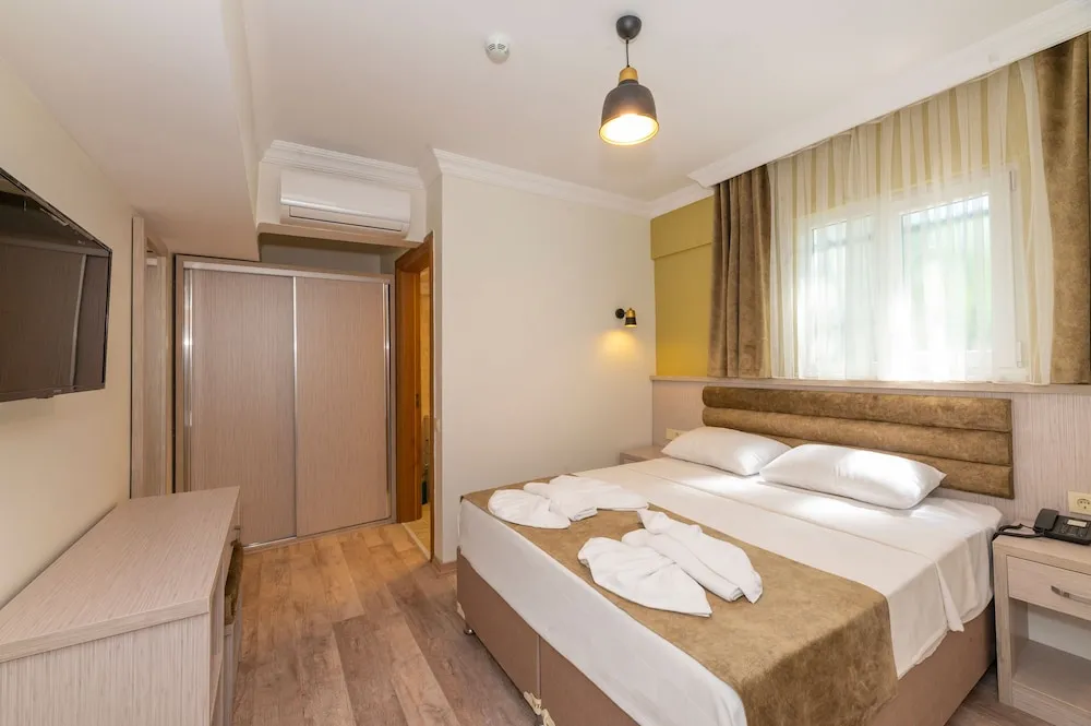 Comfort Tek Büyük Yataklı Oda