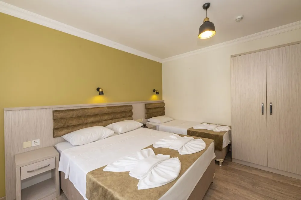 Deluxe Family Room