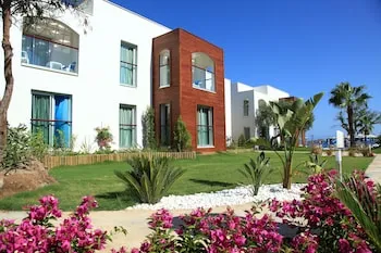 Costa Luvi Hotel