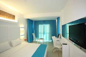 Costa Luvi Hotel