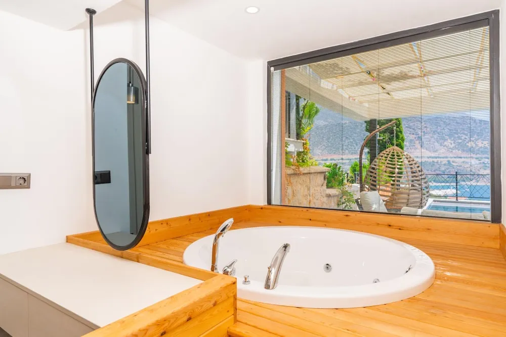 Deluxe Stüdyo Süit, Özel Banyo, Denize Bakan