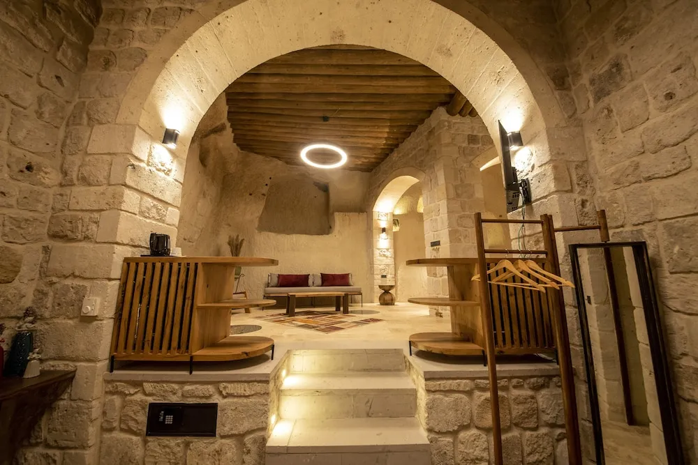 Castle Suite with Fireplace