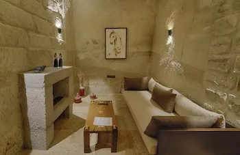 Luvi Cave Hotel