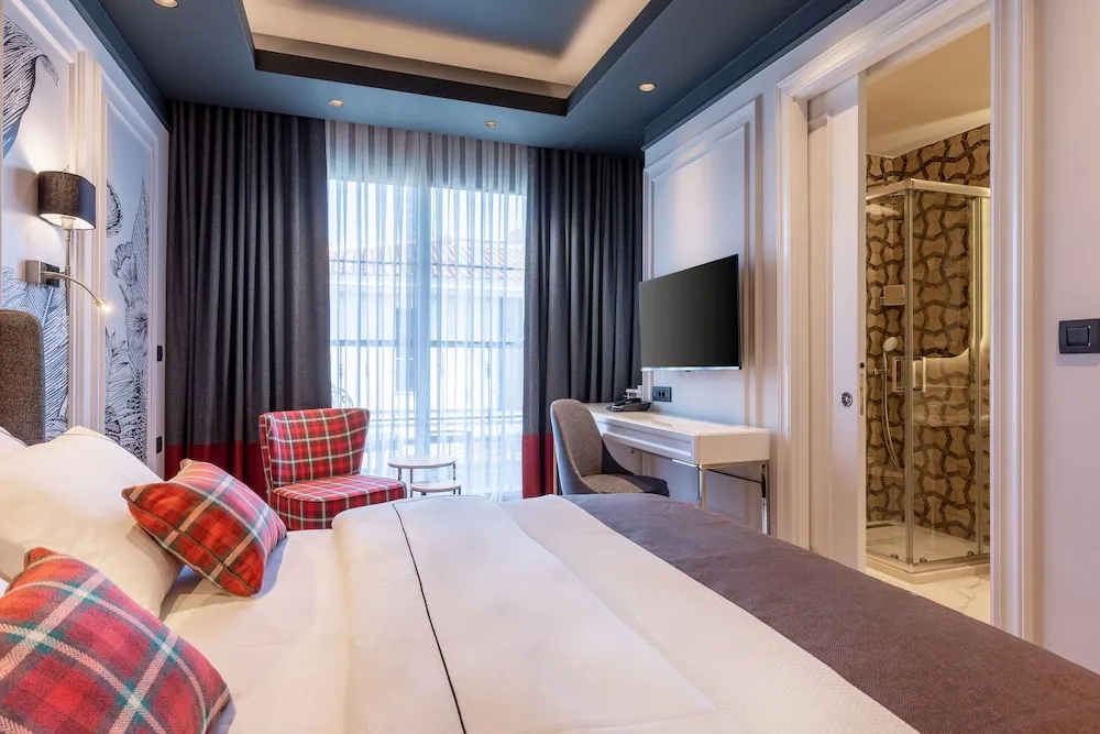 Superior Tek Büyük Yataklı Oda