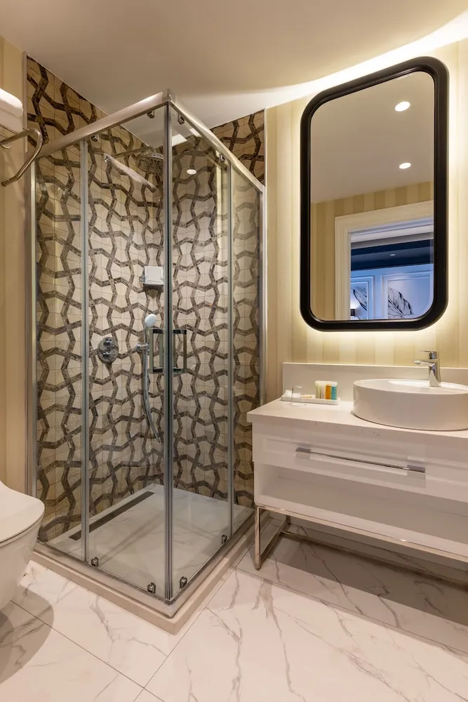 Superior Tek Büyük Yataklı Oda