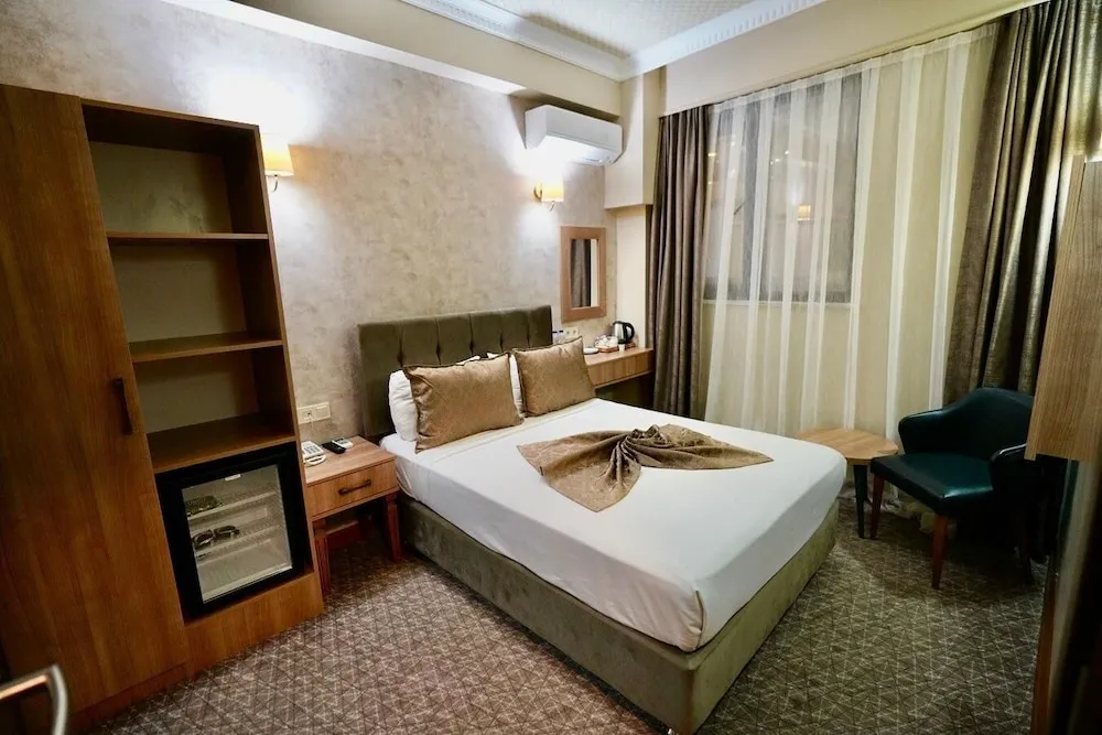 Economy Double or Twin/Basement Floor Budget Room