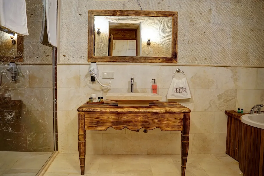 Superior Tek Büyük veya İki Ayrı Yataklı Oda