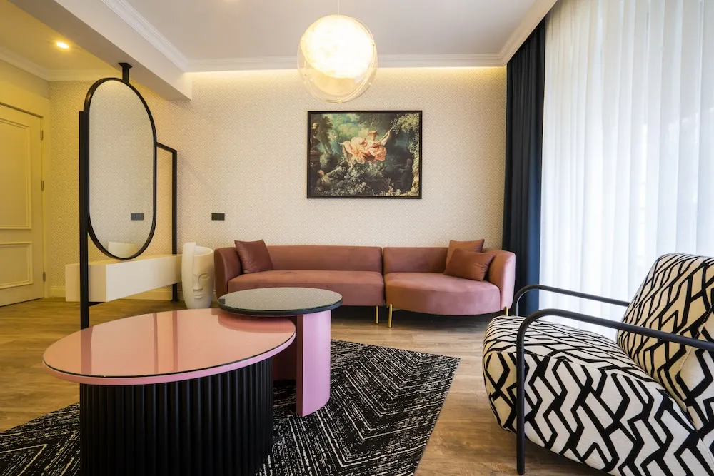 THE ARTDECO ROOM