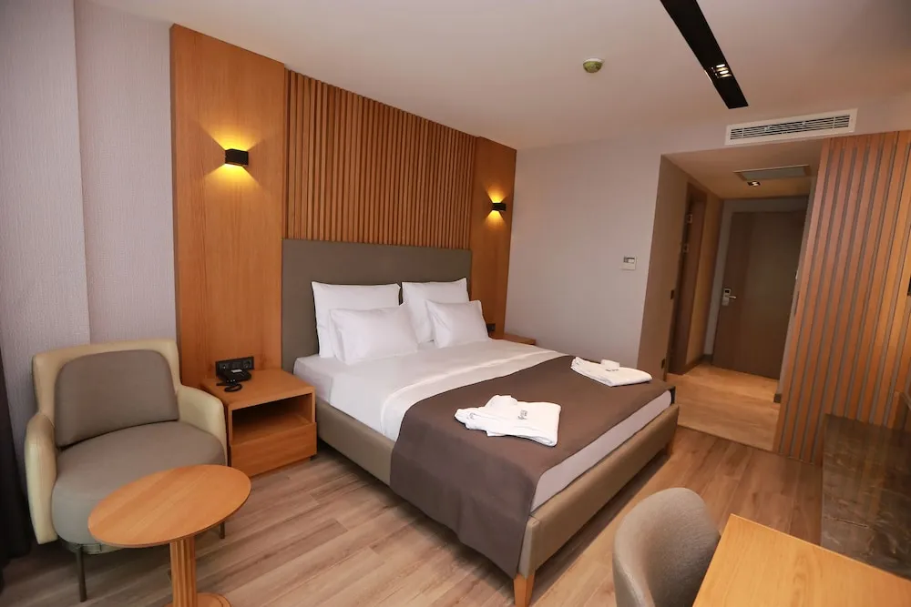 Standard Tek Büyük Yataklı Oda, Balkon, Deniz Manzaralı