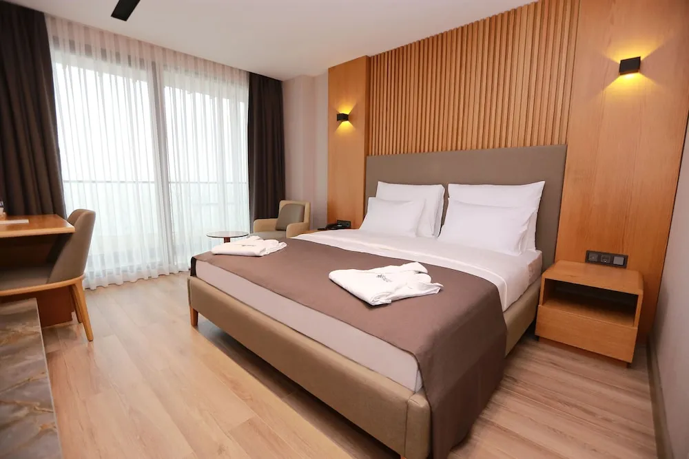 Standard Tek Büyük Yataklı Oda, Balkon, Deniz Manzaralı