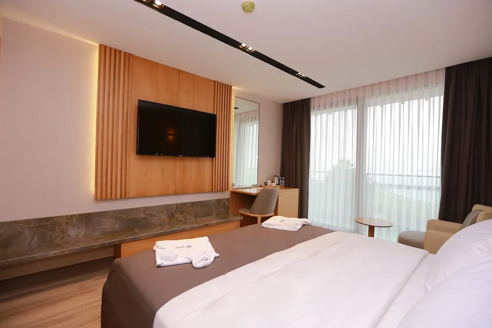 Standard Tek Büyük Yataklı Oda, Balkon, Deniz Manzaralı