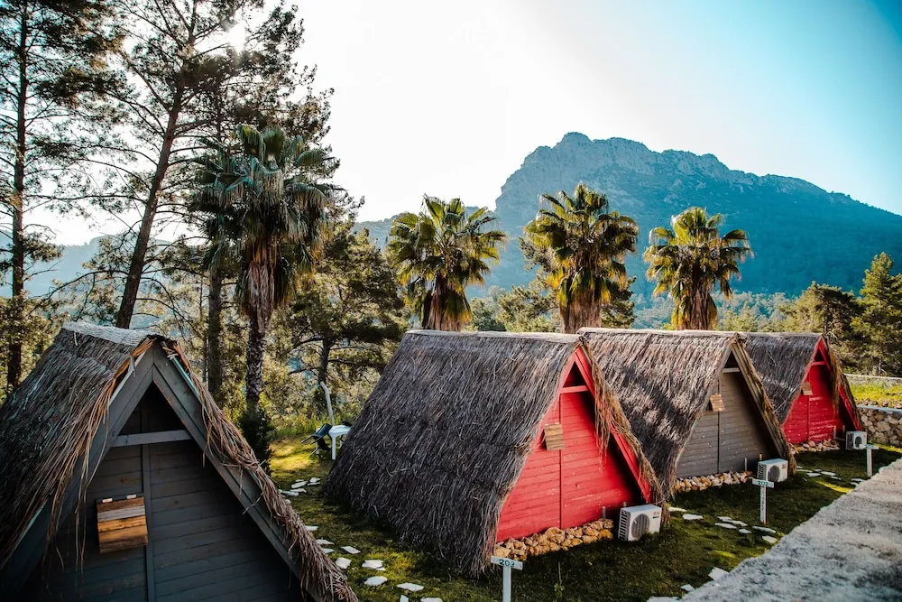 Standard Tek Büyük Yataklı Oda