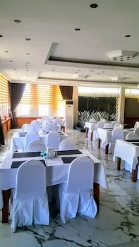 Engin Otel